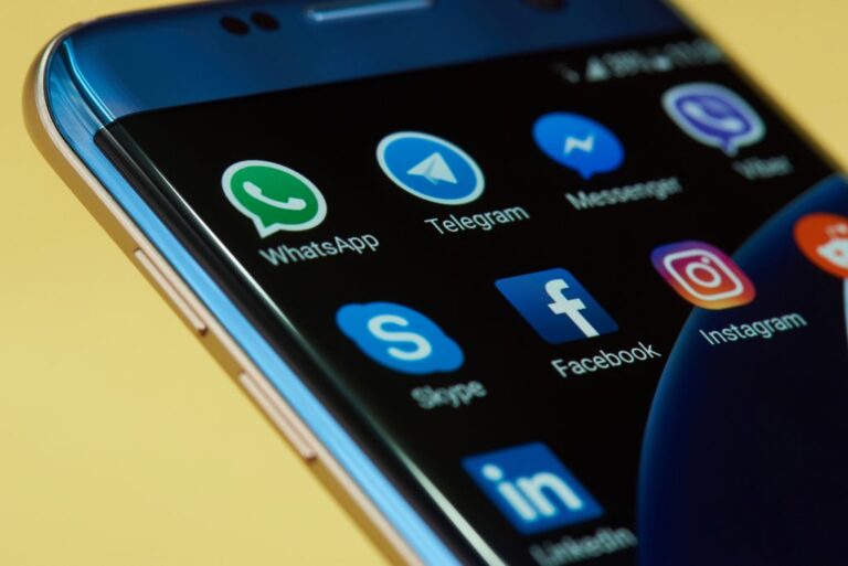 Наши рассылки в WhatsApp и в Telegram
